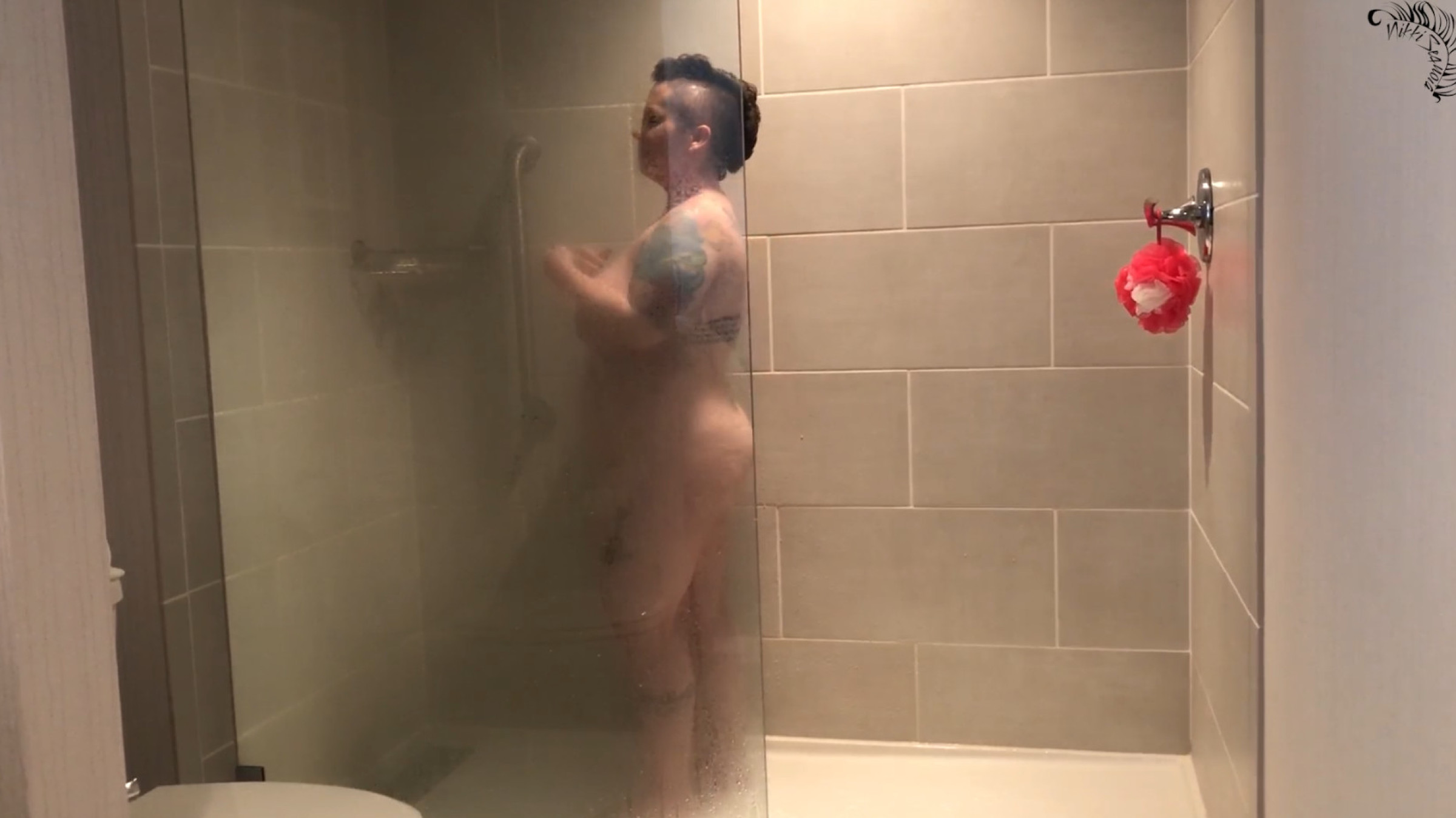 Soapy Shower Farts